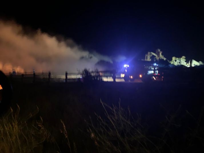 Conato de fuego junto a Tableros Losán esta madrugada