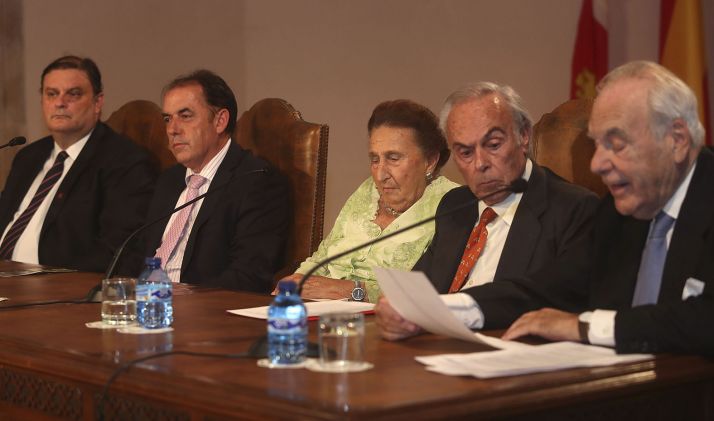 Benjumea, en su intervención junto a los Duques de Soria, el presidente de la Diputación y el vicerrector del Campus. /SN