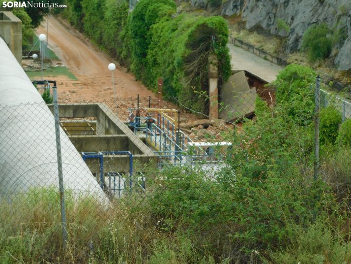 Balance de la tormenta; 68,2 l/m2, 15 locales y garajes anegados y la reconstrucción del muro de la depuradora como prioridad