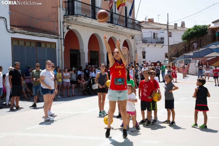 Borobia homenajea a su paisana Cristina Ouviña