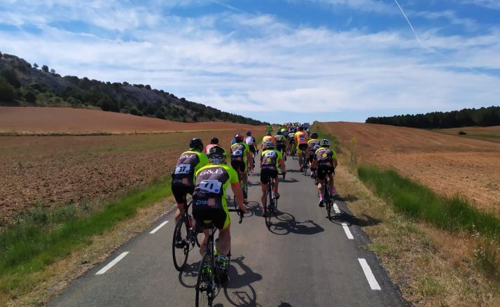 VÍDEO: Un centenar de personas participan en la XV Marcha Cicloturista Uxama