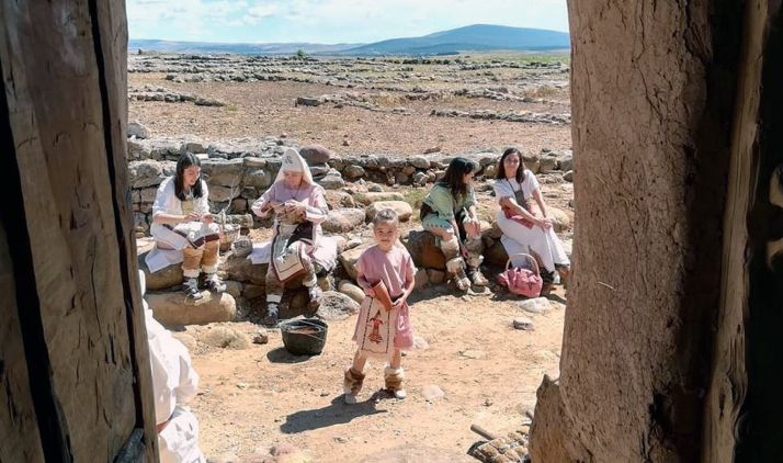 Actores de Tierraquemada en una de sus escenificaciones. /ACCTQ