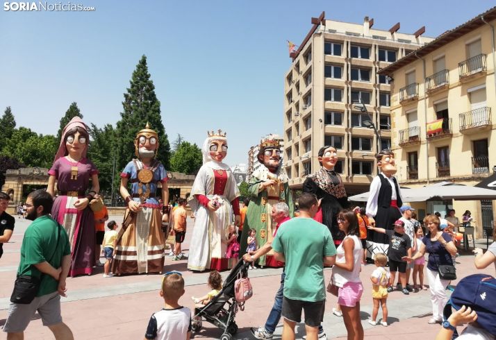 FOTOS: Verano de gigantes y cabezudos en Soria
