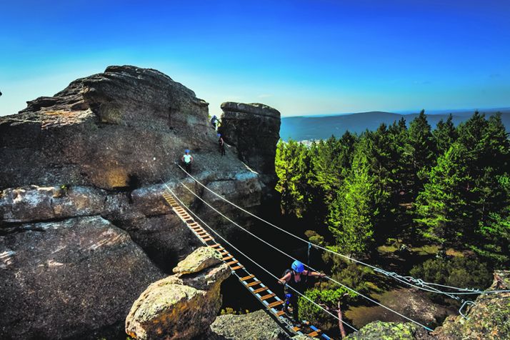 Turismo de acero y de aventura: Vía Ferrata La Graja en Duruelo