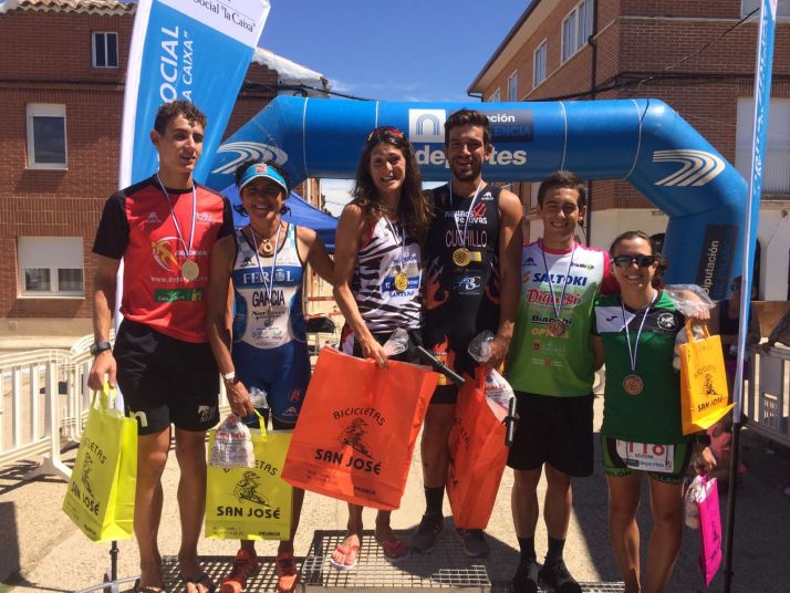 Rodríguez y Cuchillo zanjan con victoria el Triatlón Olímpico de Lantadilla (Palencia)