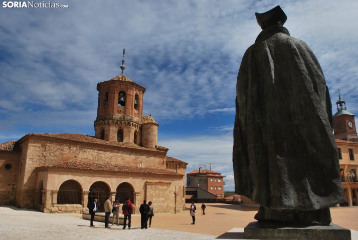 Almazán anima a retratar de villa en su Concurso de pintura rápida