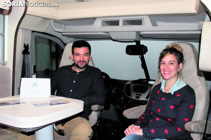Sergio Esteban y Marta del Moral, creadores de Autocaravanas Soria. 