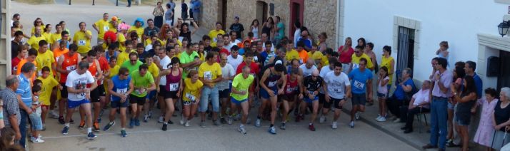 Una de las ediciones de la Carrera Popular Villa de Barca. Organización 