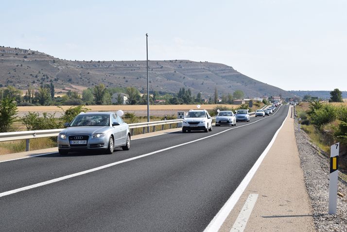 Cerca de 15 kilómetros de caravana y uno 500 vehículos en la marcha lenta para exigir la finalización de la Autovía del Duero