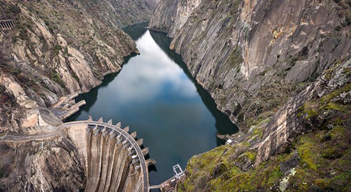 El Duero en el embalse de Adealdávila (Salamanca). 
