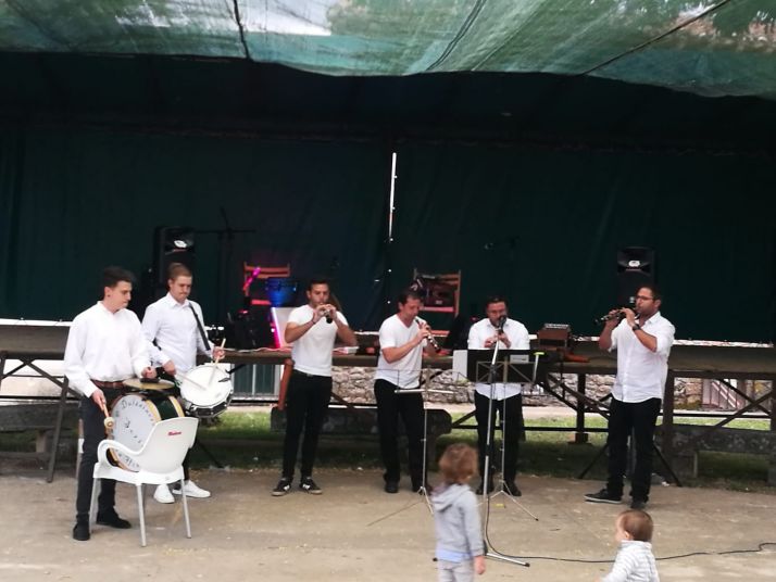 Valdeavellano de Tera premia a Aires de Dulzaina, de San Esteban de Gormaz, por conservar el folklore soriano.