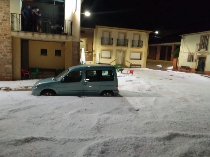 Fotos: Espectacular granizada en Almazul