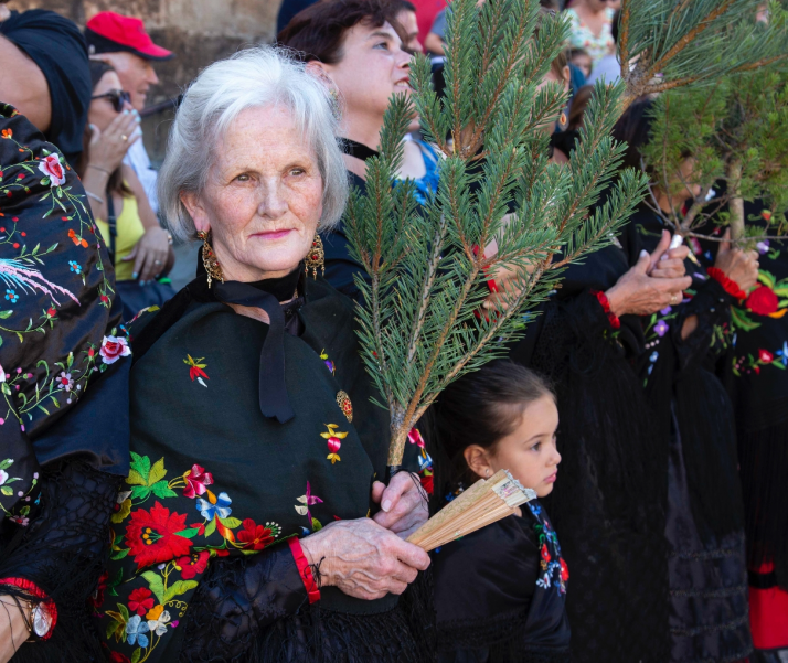 GALERÍA: Las visontinas se desquitan con sus pinochos