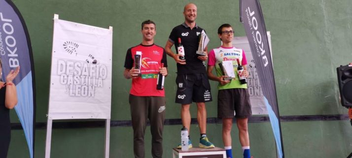Rubén Andrés se hizo con la plata en el Triatlón MD Desafío Castilla y León celebrado el la localidad vallisoletana de Medina de Rioseco