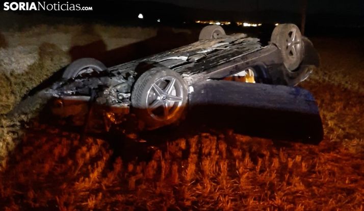 Herido un varón de 57 años tras volcar con su turismo en Ágreda