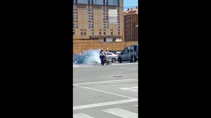 Con gotero en la vespino saliendo del Hospital de Soria ¿Qué hay detrás?