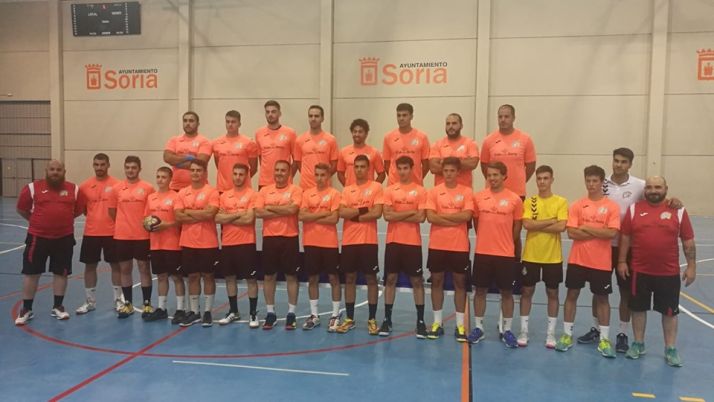 El Balonmano Soria sabe sufrir para estrenarse con victoria en la Primera Nacional 
