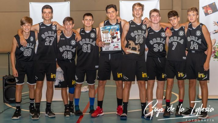 La escuadra ganadora del CSB. /Goyo de la Iglesia