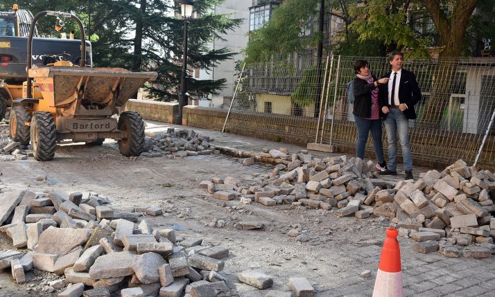 Mínguez y Alegre revisando las obras este viernes. /Ayto.