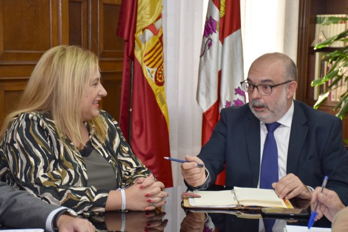 Delegada y subdelegado prometen una relación institucional fluida