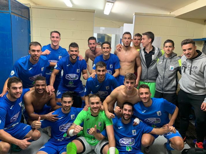 El Almazán logra una importante victoria a domicilio ante el Santa Marta de Tormes (0-2)