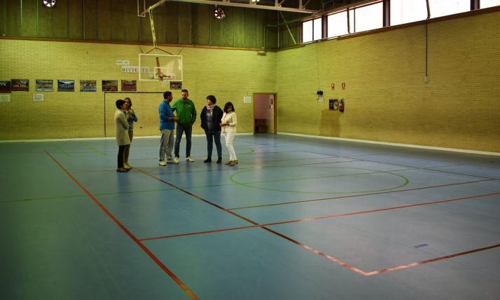 El polideportivo de Las Pedrizas estrena suelo