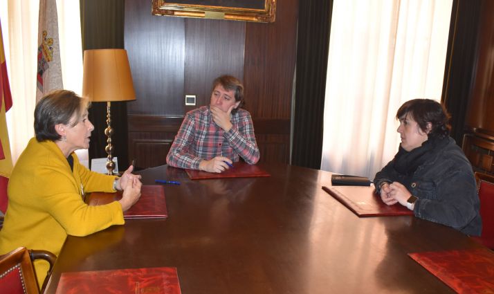 Ayuntamiento y Redención colaborarán en campañas de concienciación y protección animal