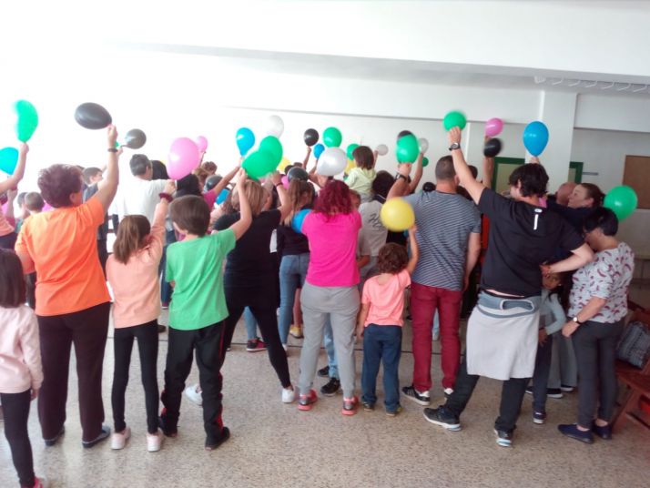 La risa destierra prejuicios y une generaciones en Navaleno