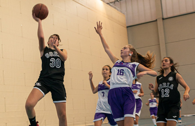 Un partido de las féminas del CSB. /Goyo de la Iglesia