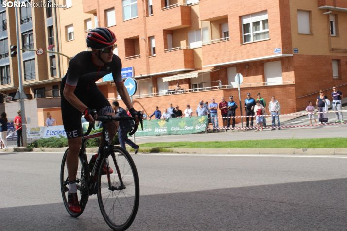 Deporte al aire libre y en el complejo de Fuente del Rey este domingo en la capital de Soria.