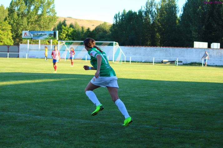 San José-Atleti en San Juan de Garray, durante la pretemporada estival. Izana Silva