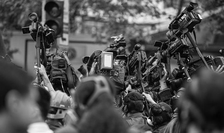 La Junta convoca diez becas de Comunicación para titulados en Periodismo