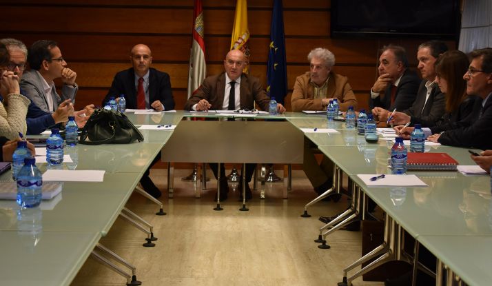 Reunión interadministrativa para abordar la plaga de topillos. /Jta.