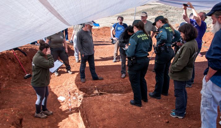 Citan a los familiares de las personas exhumadas en La Riba para recoger muestras genéticas