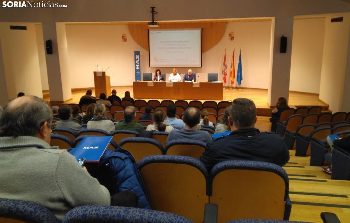 Empresas y trabajadores aprenden los beneficios de prevenir el envejecimiento cognitivo