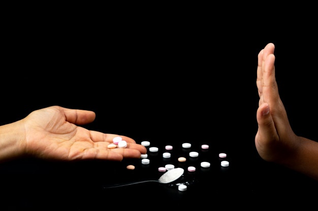 Una de las manos dice no a las drogas. Imagen de archivo 