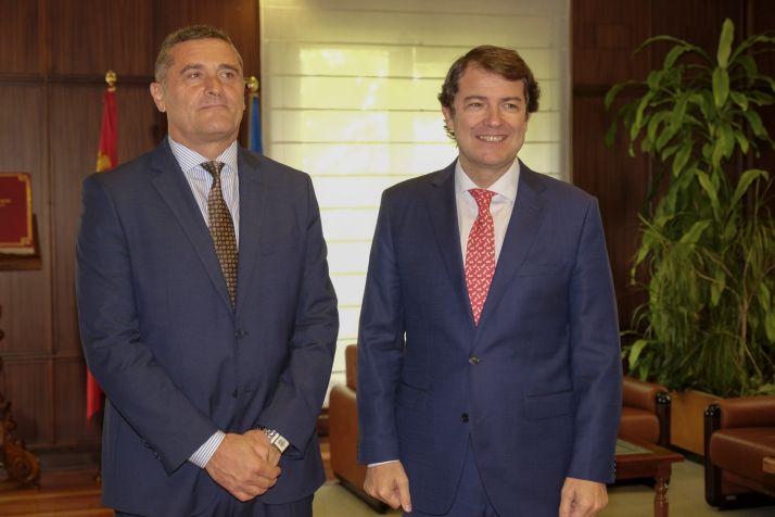 Mañueco continúa la ronda de contactos con las fuerzas políticas ofreciendo un diálogo abierto 