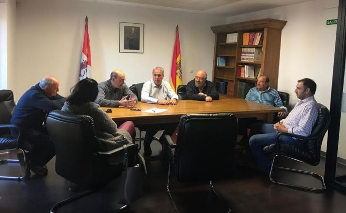 Los candidatos del PSOE visitan El Valle para trasladar sus propuestas en materia de Turismo