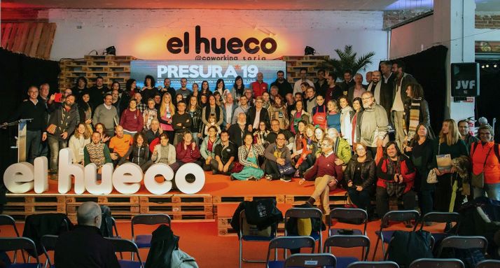 Foto de familia en la clausura de la feria hoy domingo. 