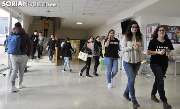Estudiantes en las dependencias del Campus. /SN