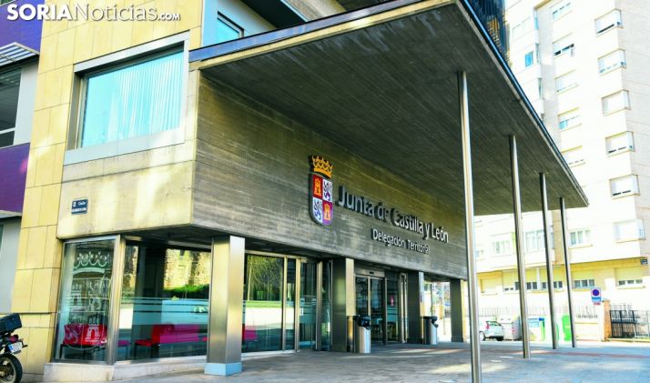 Imagen de la entrada a la sede de la Delegación de la Junta en Soria. /SN