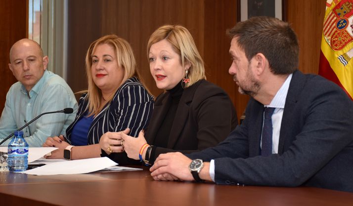 Irene Cortés (dcha.) y Yolanda de Gregorio este martes en rueda informativa. 