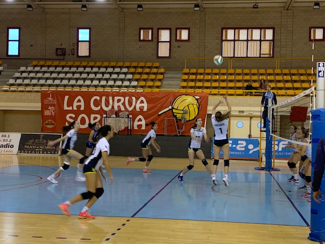 El CAEP Soria destroza al cuadro alicantino por 3-0. 