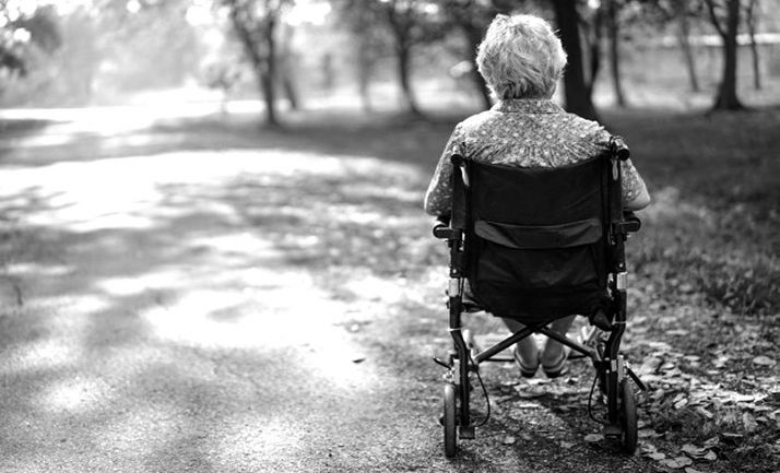 La Junta prorroga el concierto de plazas para personas mayores y con discapacidad para 2020, para la continuidad de la atención