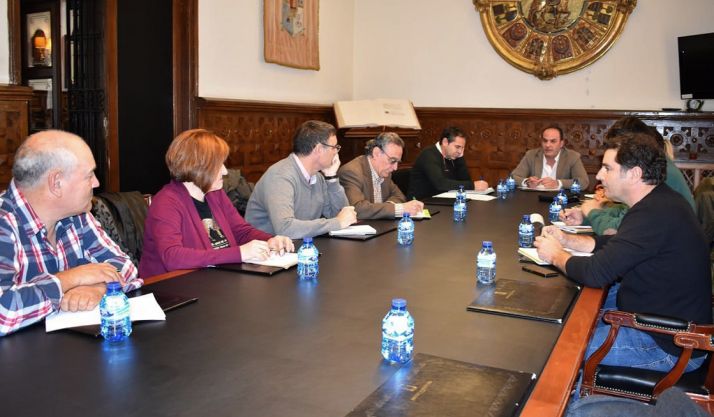 Reunión hoy de la Mesa de la Trufa, en el Palacio Provincial. /SN