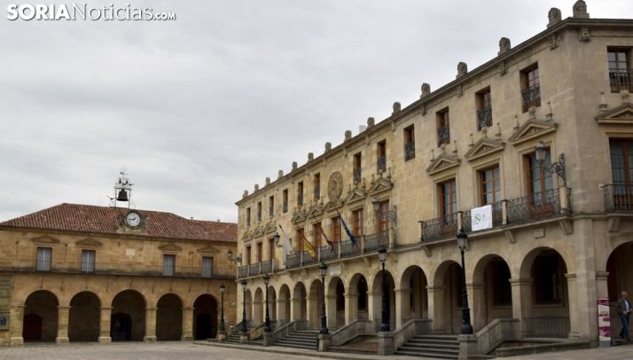Una imagen de la plaza Mayor con el ayuntamiento a la derecha. /SN