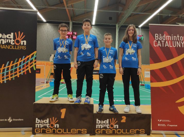 Triplete de oro en Granollers para el Club Valonsadero Bádminton