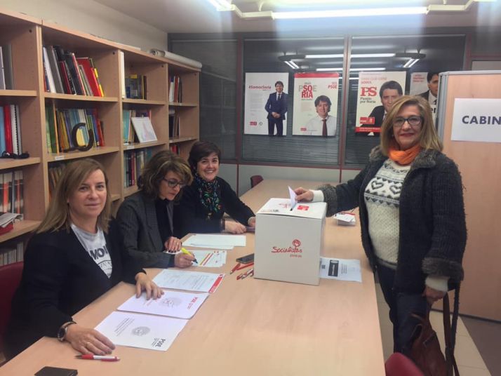 La militancia soriana del PSOE vota para apoyar el acuerdo de Gobierno de coalición con Unidas Podemos