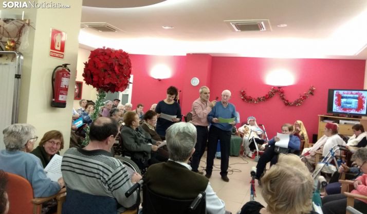 Los jubilados de la Fuente del Rey afinan para Navidad