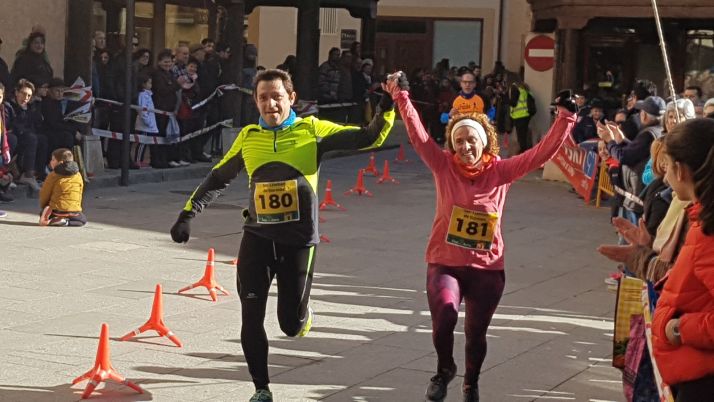 El atletismo popular apoya la Carrera de Reyes de San Esteban